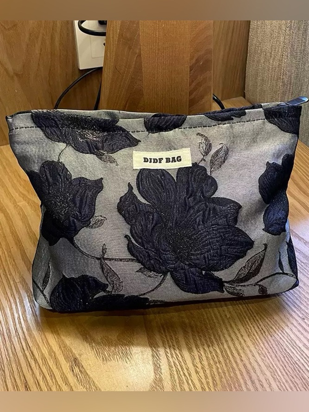 DIDE BAG Women's Floral Embroidered Tote in Gray and Navy